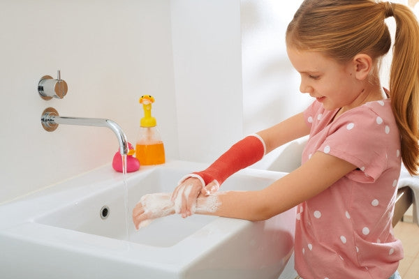 Load image into Gallery viewer, Delta-Dry Water Resistant Cast Padding