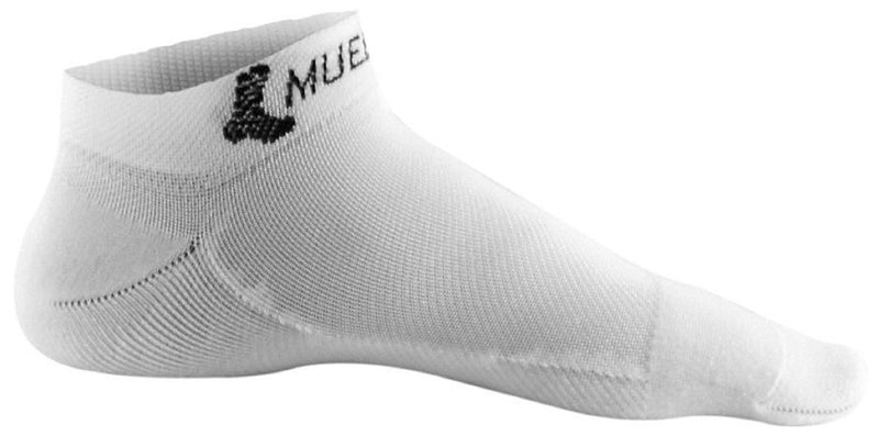 Load image into Gallery viewer, Mueller Graduated Compression Performance Ankle Socks, Pair