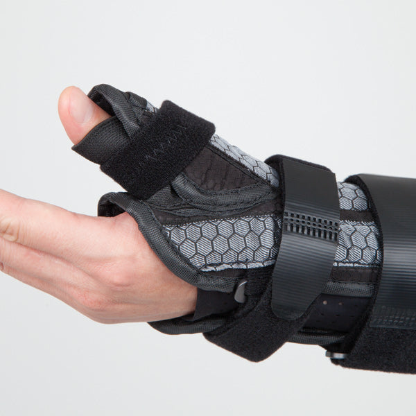 Load image into Gallery viewer, Comfort Cool Gladiator Wrist & Thumb Orthosis
