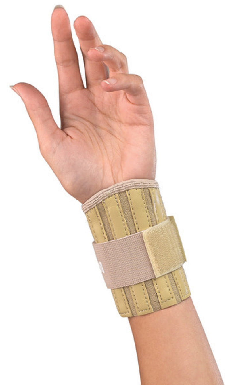 Load image into Gallery viewer, Mueller Wrist Brace