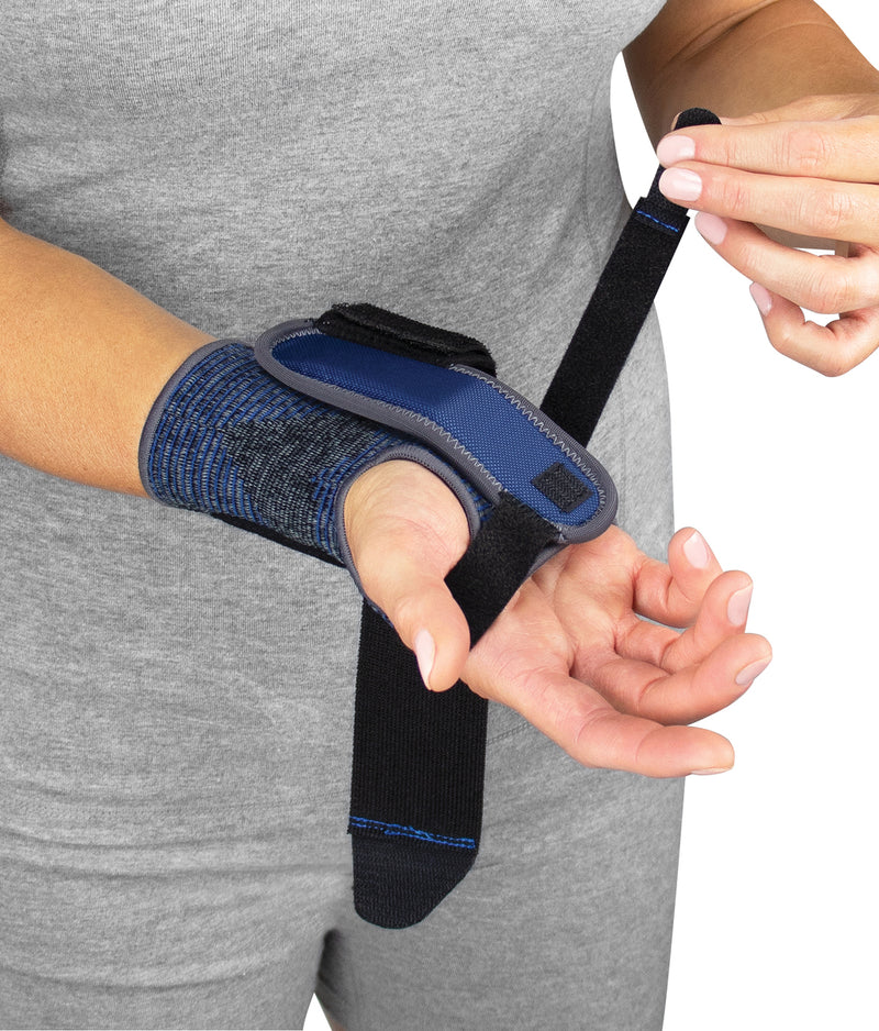 Mueller 3-in-1 Reversible Wrist Brace